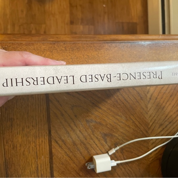 Presence-Based Leadership : Complexity Practices for Clarity, Resilience, and… - Picture 5 of 5
